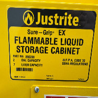Justrite Sure-Grip EX Flammable Liquid Storage Cabinet – 2 Gallon Capacity image 3